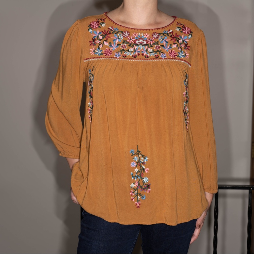 Jodifl embroidered boho floral top